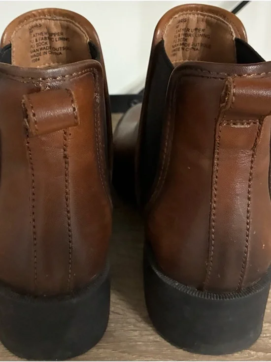 Steve Madden Brown Leather Chelsea Ankle Boots with Black Elastic - Picture 3 of 6